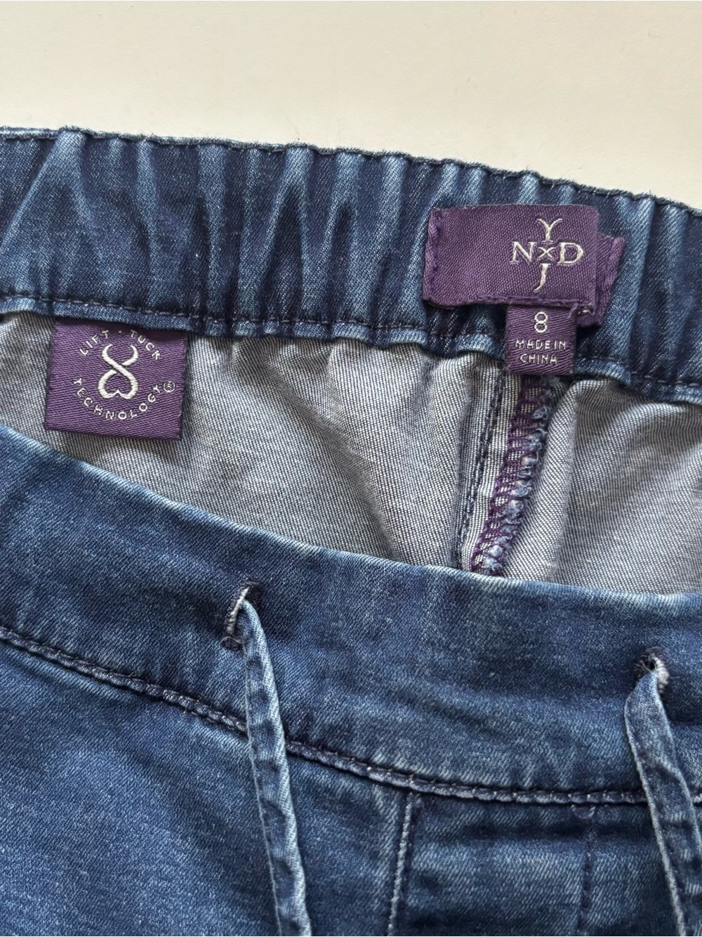 NYDJ pull on wide leg jeans 8 mid rise stretch drawstring lift tuck technology - Picture 11 of 15